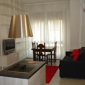 https://milan-city-center-apartment.italymilanhotels.net