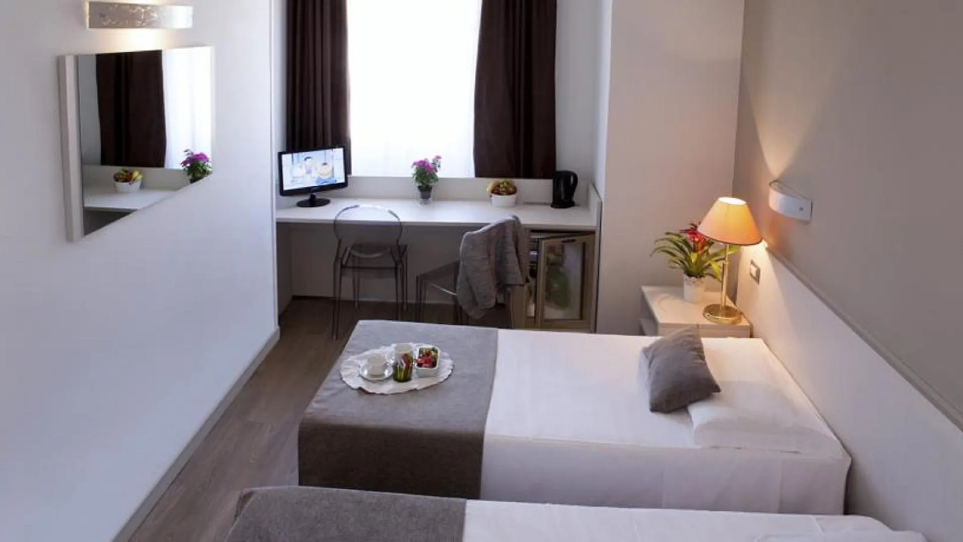 ***  Hotel Mennini Milan Italy