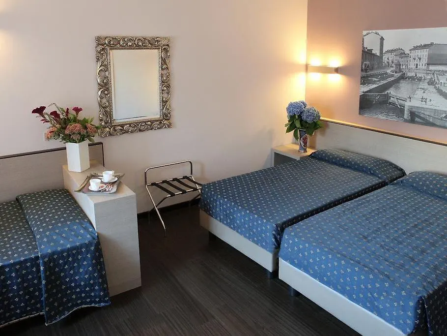 Hotel Mennini Milan 3*,  Italy