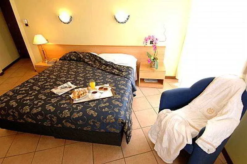 ***  Hotel Mennini Milan Italy